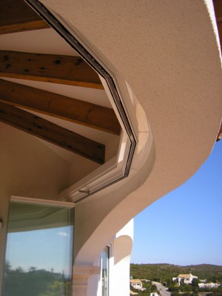 Glass Curtains installation in Cumbre del Sol (curved terrace)