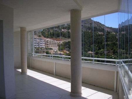 Glass curtains installation in Altea Hills. (Alicante North)