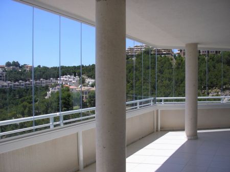 Glass curtains installation in Altea Hills. (Alicante North)